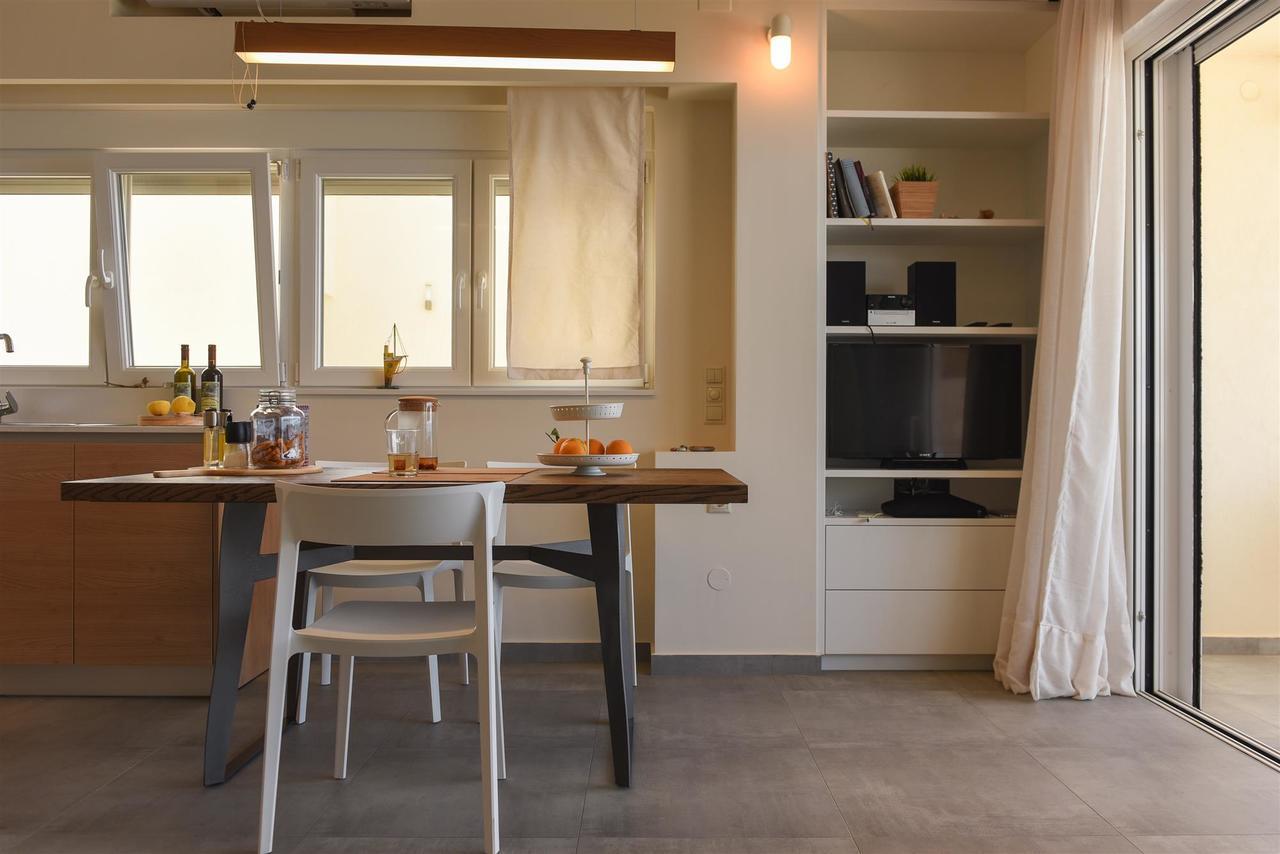 Rodia Beach Suites Kokkinos Pyrgos Eksteriør billede