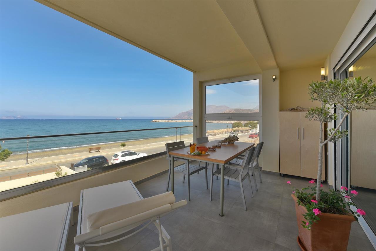 Rodia Beach Suites Kokkinos Pyrgos Eksteriør billede